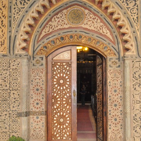 Complex of religions in Cairo - Gate of the Hanging Church (Al-Ahram)