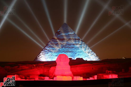 2017-01-01 New Year's celebration in Egypt at the Giza Pyramids - New Year 2017 Youm7