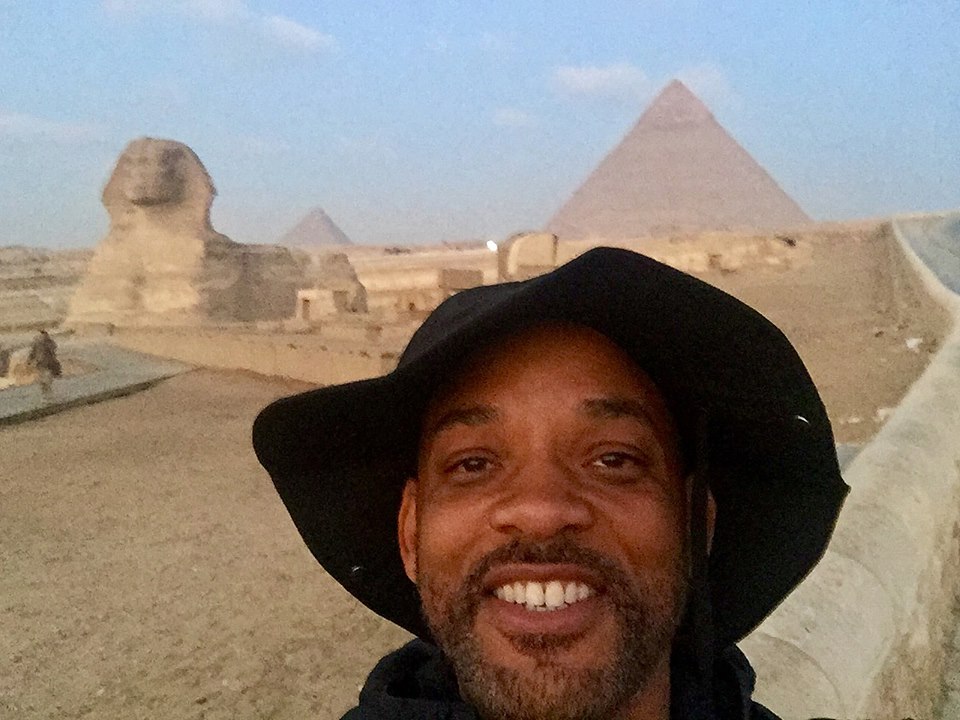 Will Smith with the Giza Pyramids and the Great Sphinx in Egypt (Facebook)