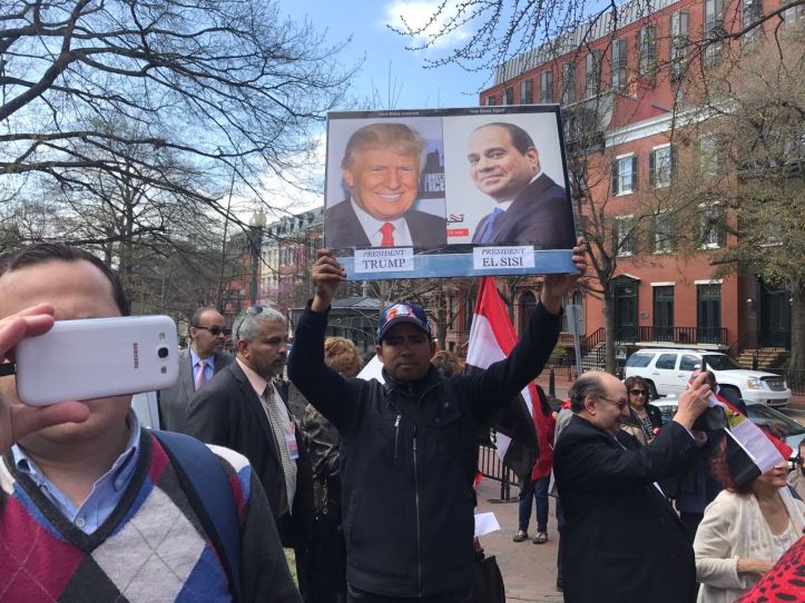 Egyptians in the USA welcome President El-Sisi during his visit to the White House (Source: Youm7)