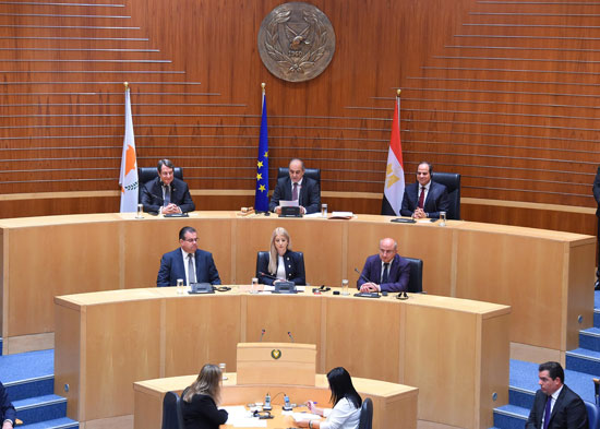 2017-11-23 Egyptian president El-Sisi in the Cypriot Parliament Youm7