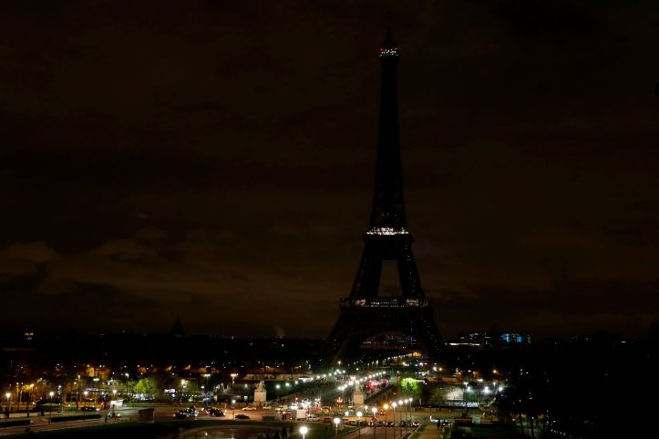 FRANCE-EGYPT-ATTACK-TRIBUTE