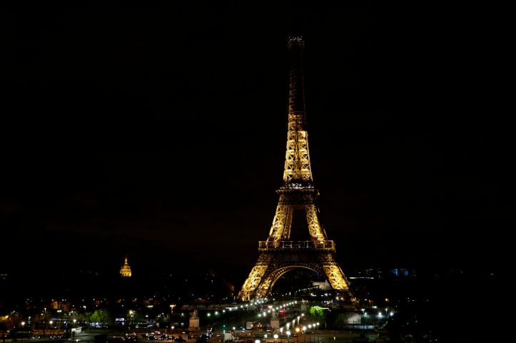 FRANCE-EGYPT-ATTACK-TRIBUTE