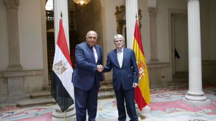 2018-02-18 Egyptian FM Sameh Shoukri with his Spanish counterpart Alfonso Dastis in Madrid Youm7
