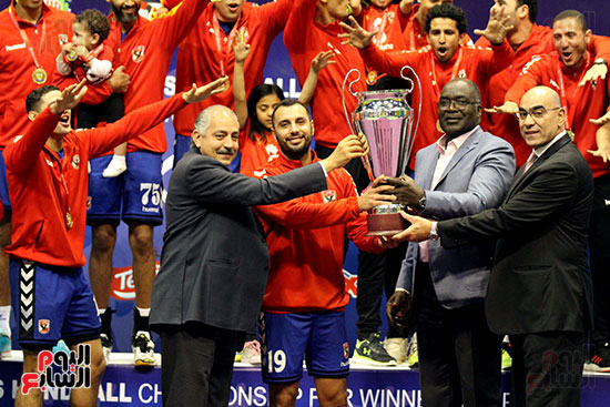 2018-04-23 Egypt Al-Ahly win Africa Handball Cup 2018 - Celebrations 01 Uoum7