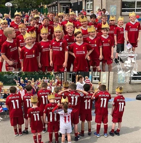 2018-08-06 Salah fans at school