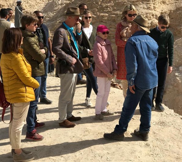 2019-01-14 belgium royal family during luxor visit with dr zahi hawass 2019 01