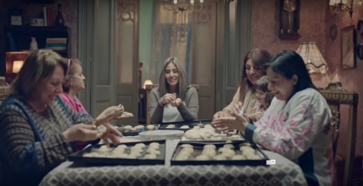 2019-05-10 Egyptians during Easter - celebration kahk 2019 - Heya Di Masr YouTube