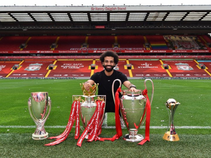 2020-10-06 Mo Salah with all his Liverpool trophies with the team
