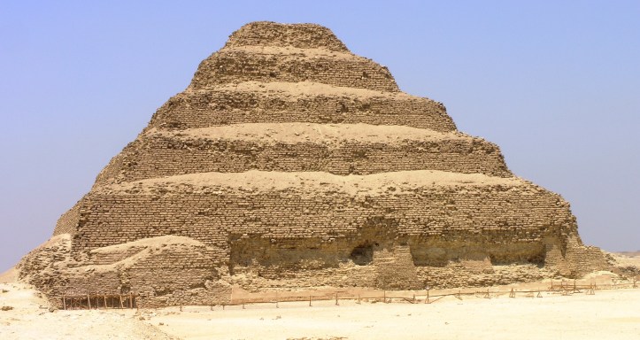 2020-11-24-saqqara-pyramid_of_zoser-egypt-wikipedia.jpg