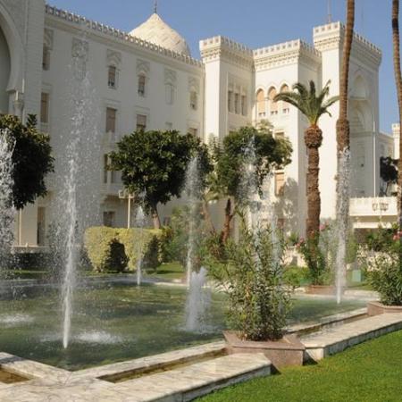 2020-12-30 Egyptian Palace Cairo Al-Ittihadiya Heliopolis outside 02