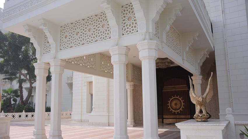 2020-12-30 Egyptian Palace Cairo Al-Ittihadiya Heliopolis outside 03