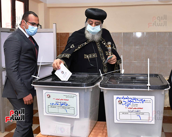2021-08-29 Egypt Orthodox Pope of Alexandria casting his vote in Parliament Elections 01