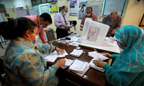 2021-08-29 Egypt Parliament Elections 2020 counting ballots Youm7 03